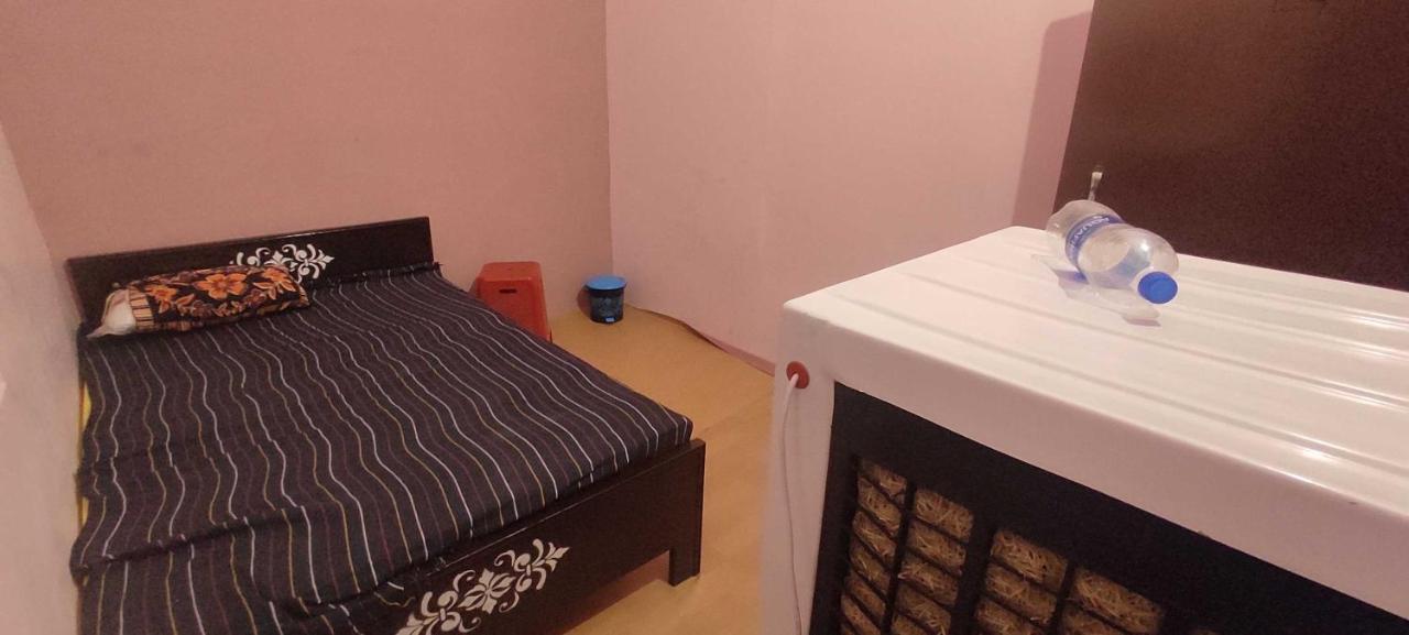 Oyo 81087 Hotel Relax Inn Hāthras 外观 照片